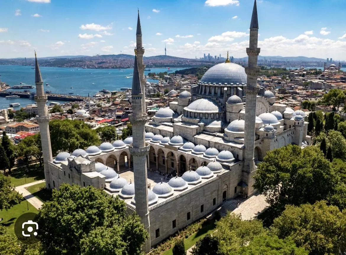 Super House 75 Mt 2 Bedrooms 1 Living Room Istanbul Center Апартаменты