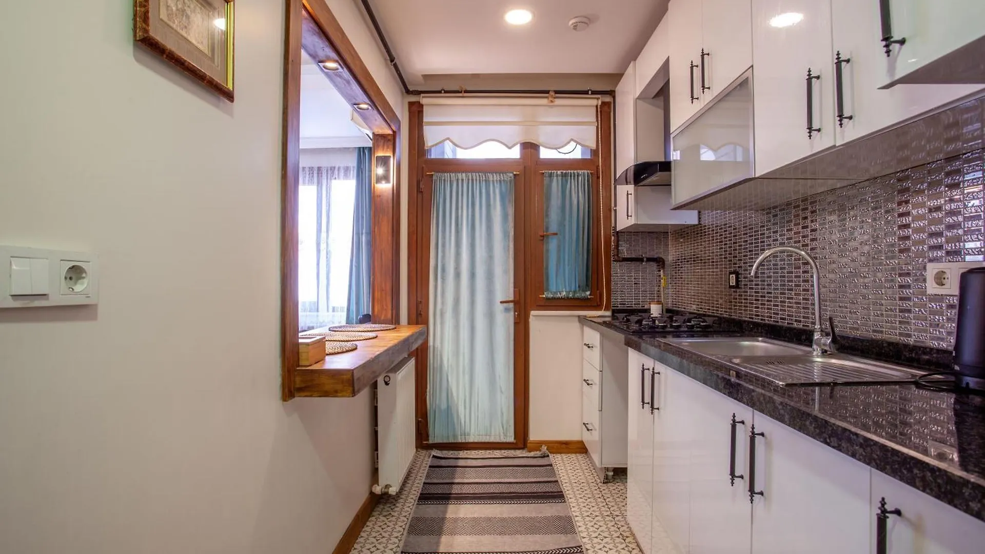 Апартаменты Super House 75 Mt 2 Bedrooms 1 Living Room Istanbul Center