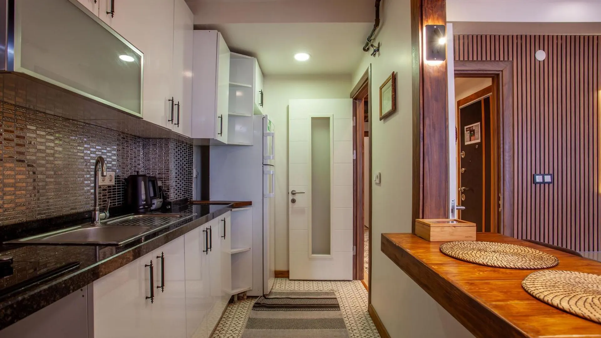 Super House 75 Mt 2 Bedrooms 1 Living Room Istanbul Center Турция
